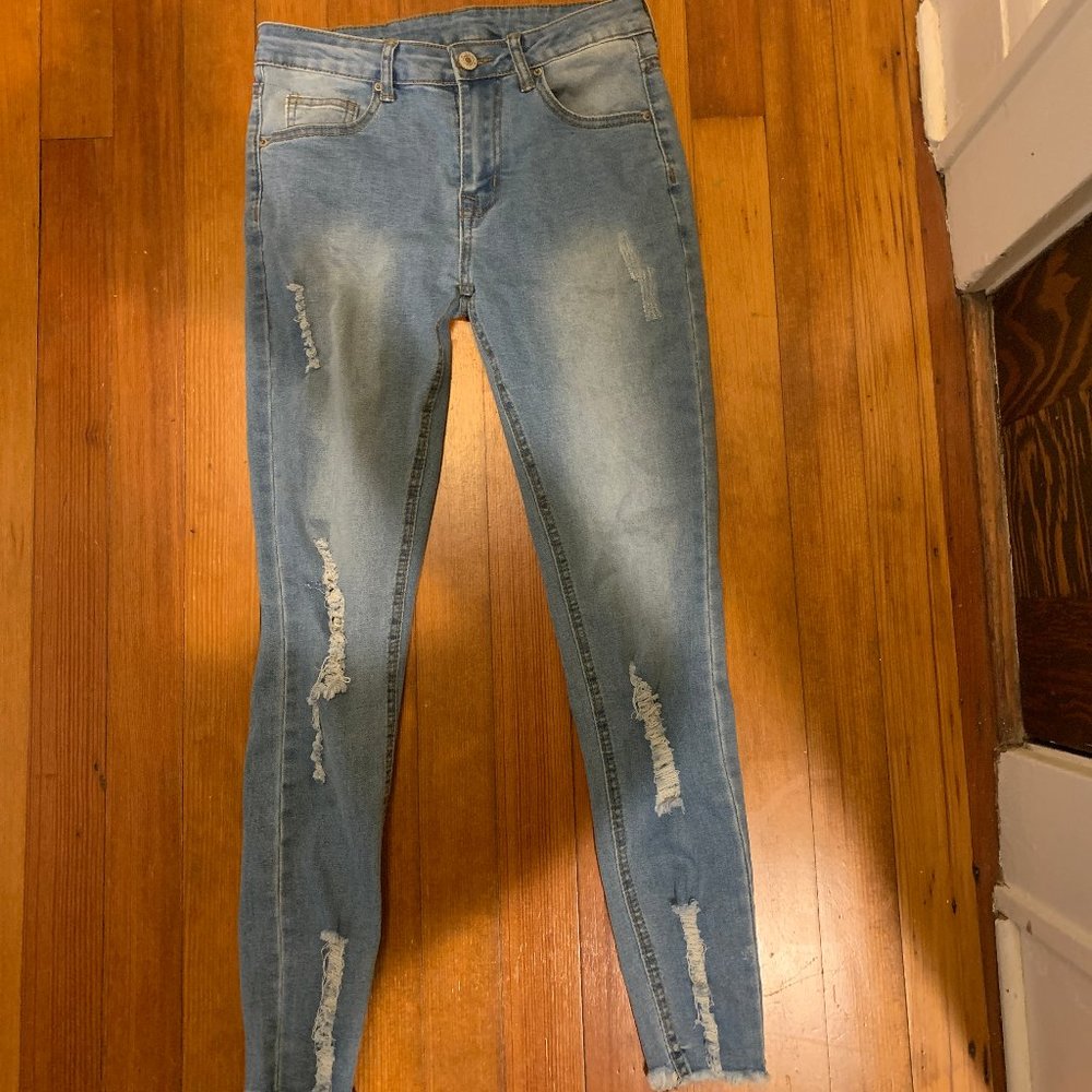 Skinny ripped jeans